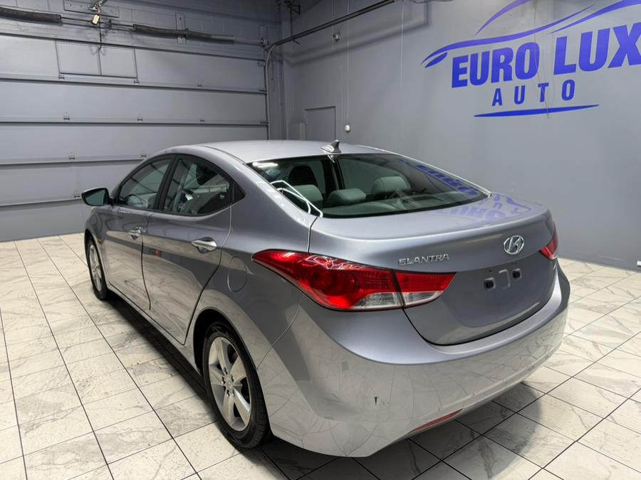 2013 Hyundai Elantra GLS photo