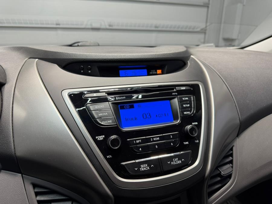 2013 Hyundai Elantra GLS photo