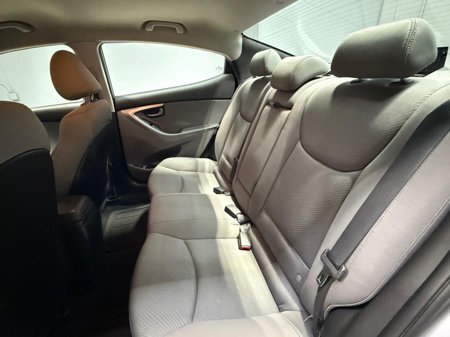 2013 Hyundai Elantra GLS photo