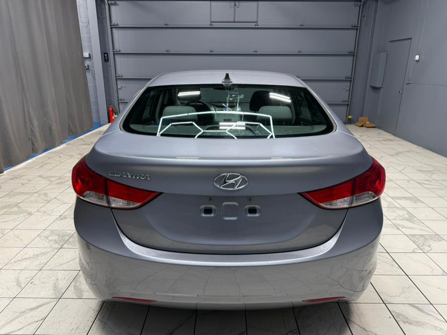 2013 Hyundai Elantra GLS photo