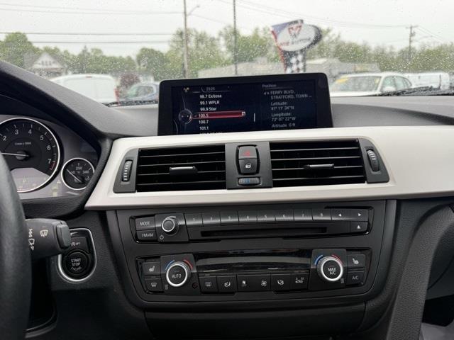 2015 BMW 3-Series 320i xDrive photo