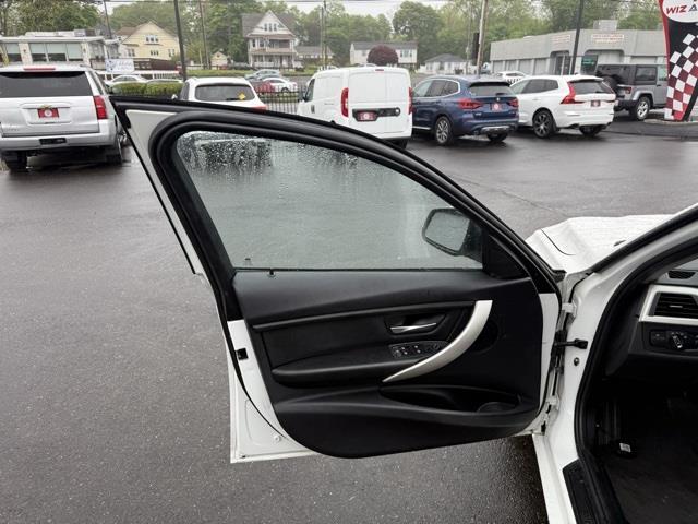 2015 BMW 3-Series 320i xDrive photo