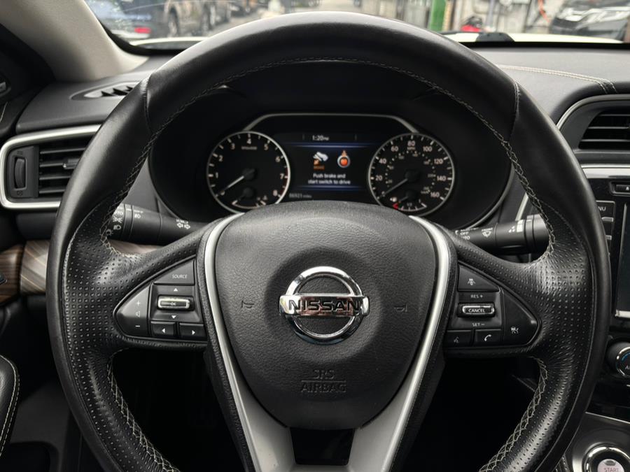 2017 Nissan Maxima Platinum 3.5L photo