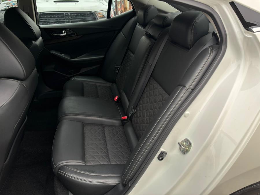 2017 Nissan Maxima Platinum 3.5L photo