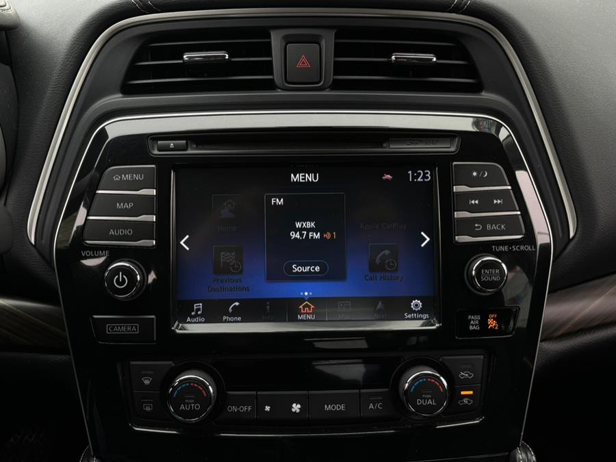 2017 Nissan Maxima Platinum 3.5L photo