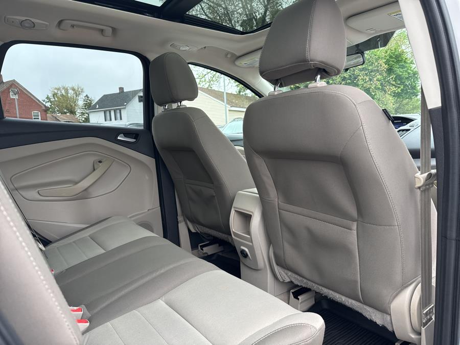 2014 Ford Escape SE photo