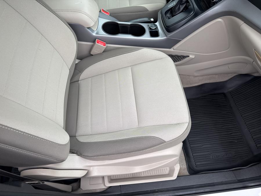 2014 Ford Escape SE photo