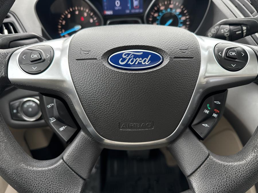 2014 Ford Escape SE photo