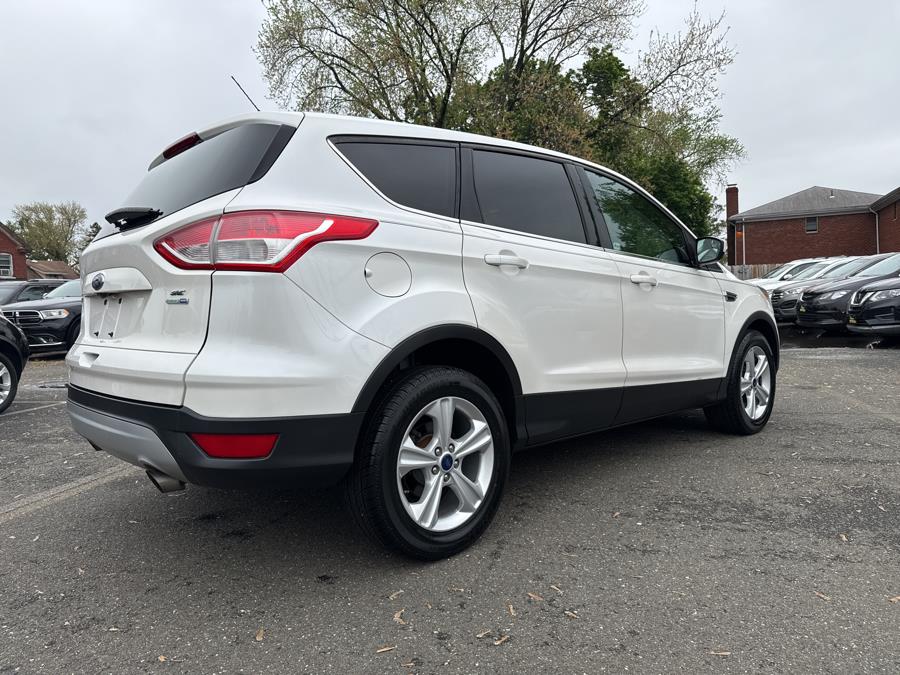 2014 Ford Escape SE photo
