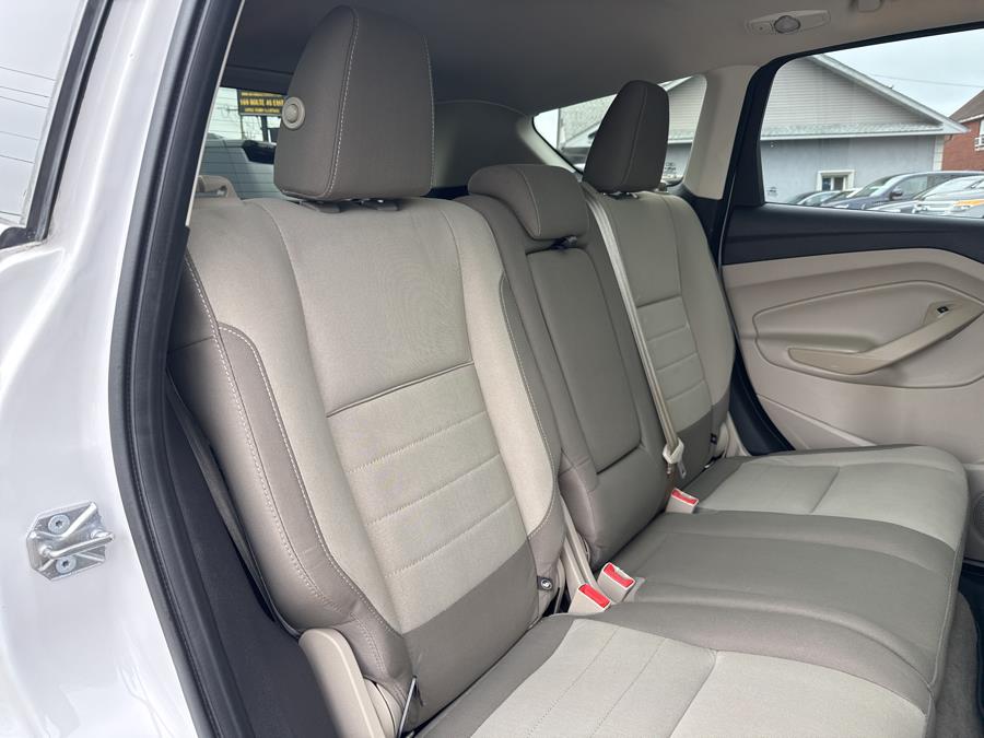 2014 Ford Escape SE photo