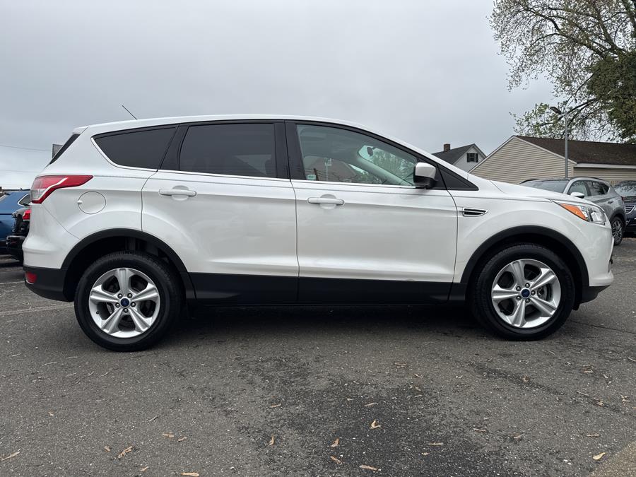 2014 Ford Escape SE photo