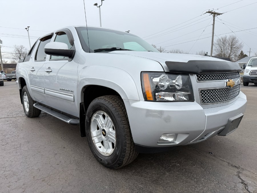 2012 Chevrolet Avalanche LT photo