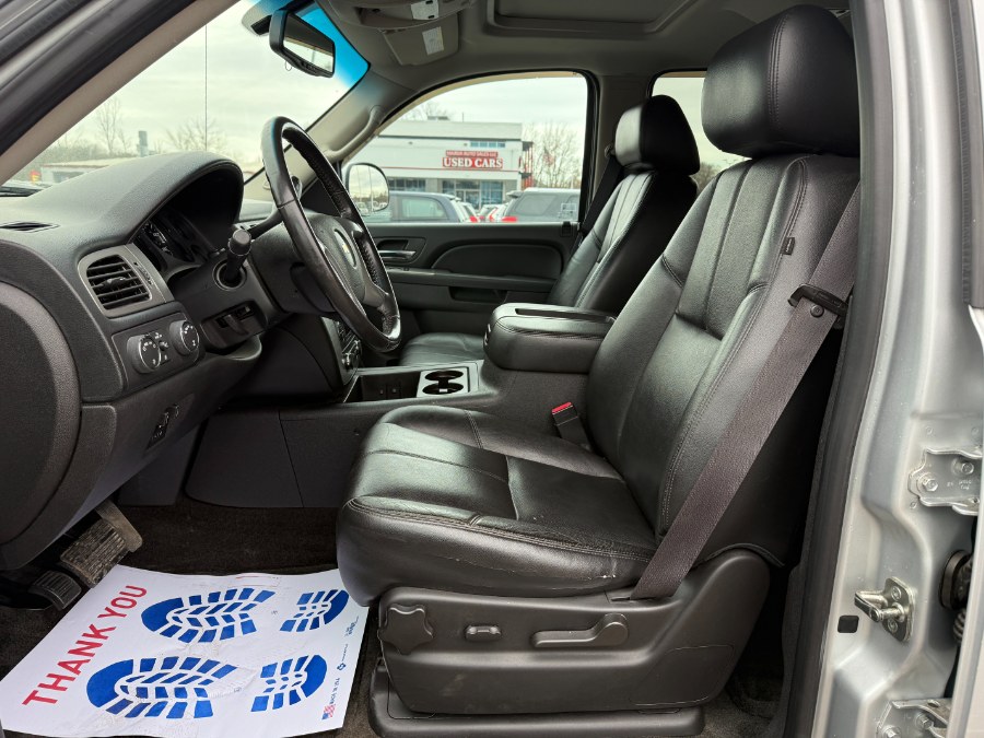 2012 Chevrolet Avalanche LT photo