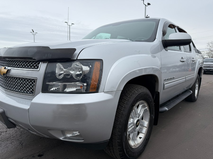 2012 Chevrolet Avalanche LT photo