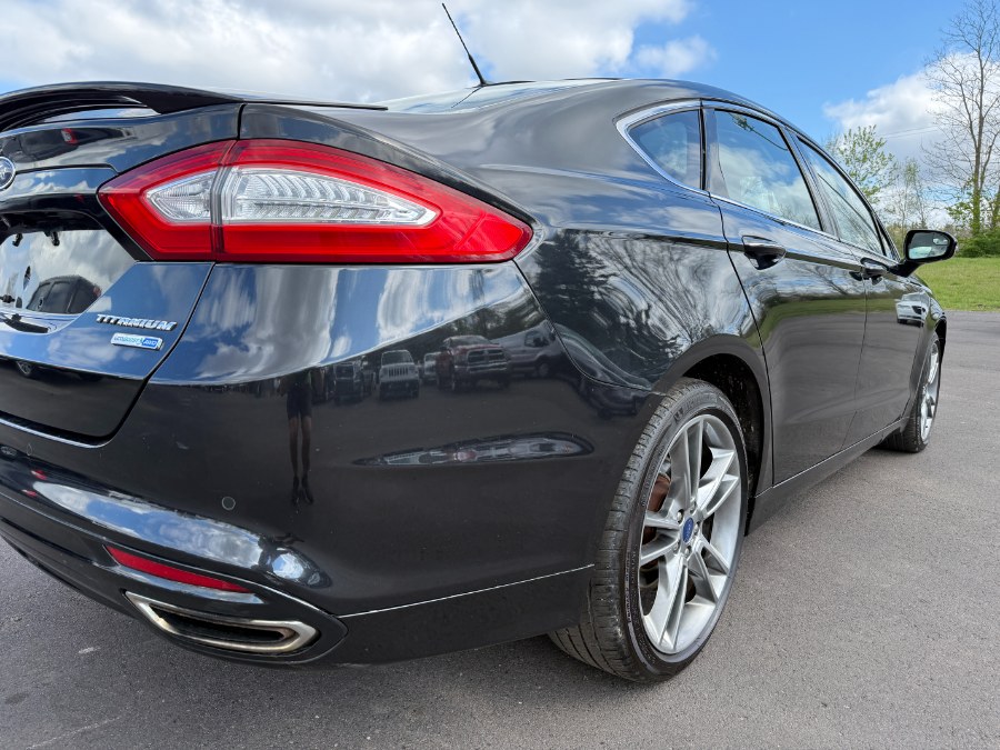 2015 Ford Fusion 4dr Sdn Titanium AWD photo