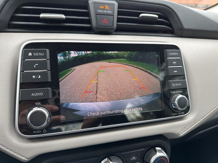 2021 Nissan Versa SV CVT photo