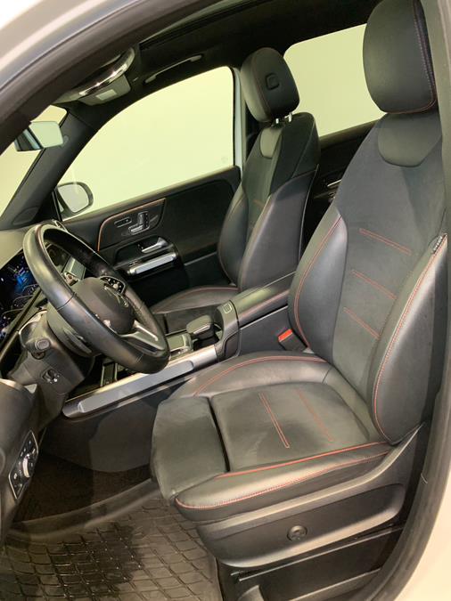 2021 Mercedes-Benz GLB GLB 250 4MATIC SUV photo