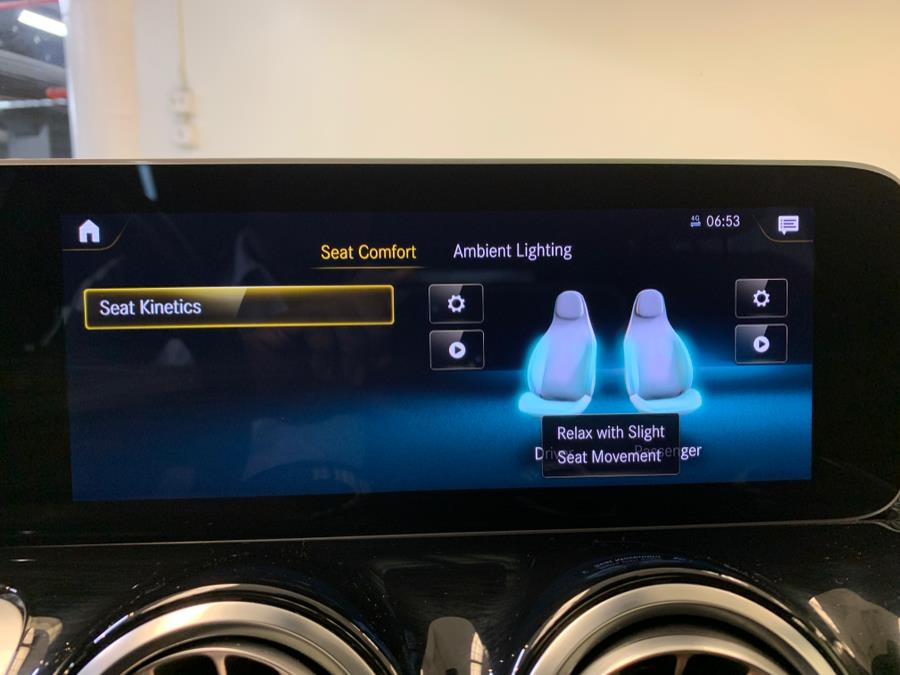 2021 Mercedes-Benz GLB GLB 250 4MATIC SUV photo