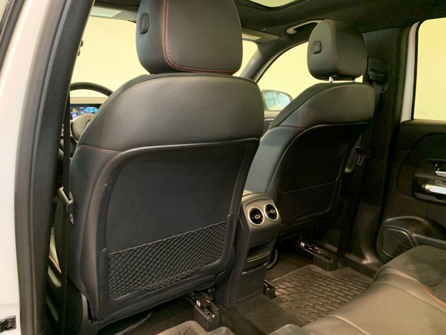 2021 Mercedes-Benz GLB GLB 250 4MATIC SUV photo
