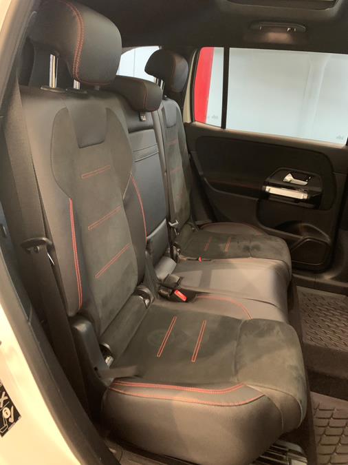 2021 Mercedes-Benz GLB GLB 250 4MATIC SUV photo