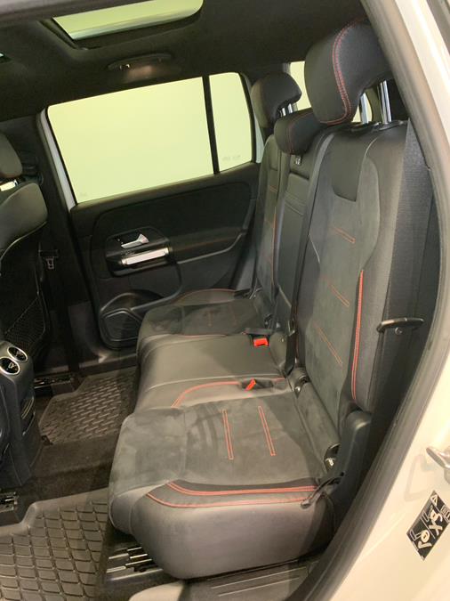 2021 Mercedes-Benz GLB GLB 250 4MATIC SUV photo