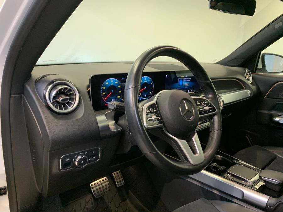 2021 Mercedes-Benz GLB GLB 250 4MATIC SUV photo