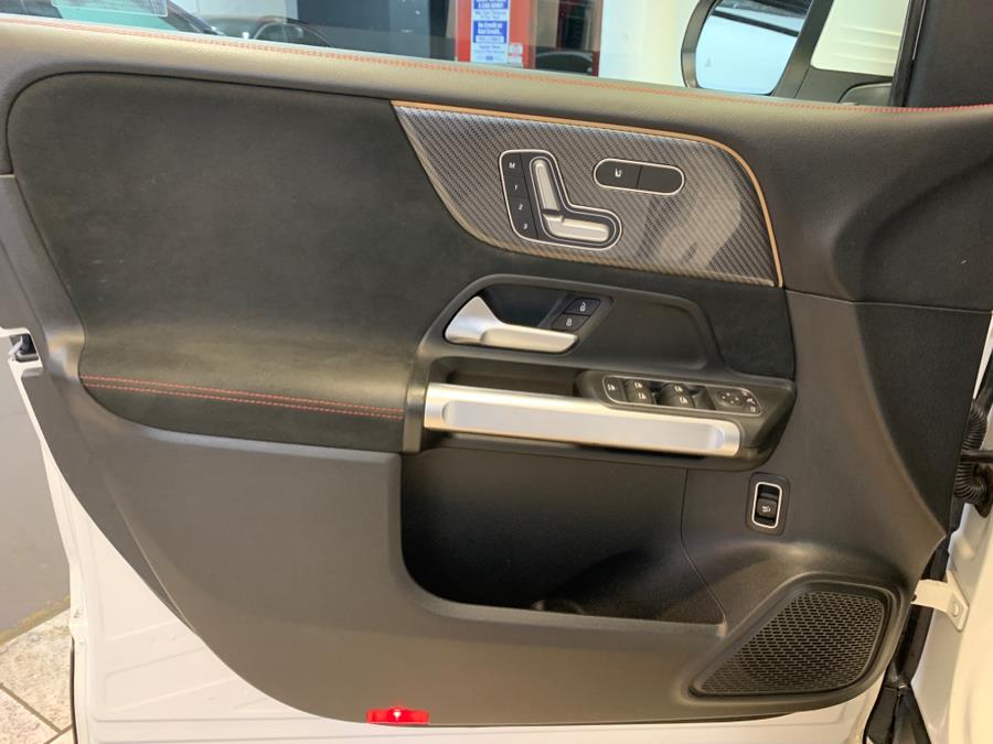 2021 Mercedes-Benz GLB GLB 250 4MATIC SUV photo