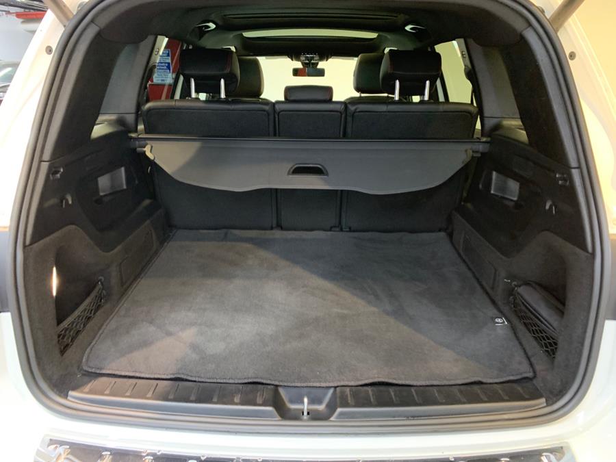 2021 Mercedes-Benz GLB GLB 250 4MATIC SUV photo