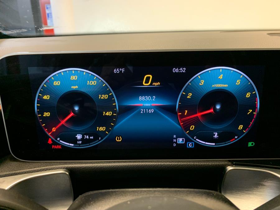 2021 Mercedes-Benz GLB GLB 250 4MATIC SUV photo