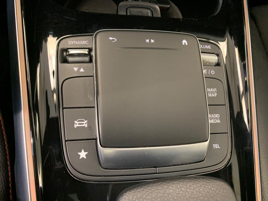 2021 Mercedes-Benz GLB GLB 250 4MATIC SUV photo