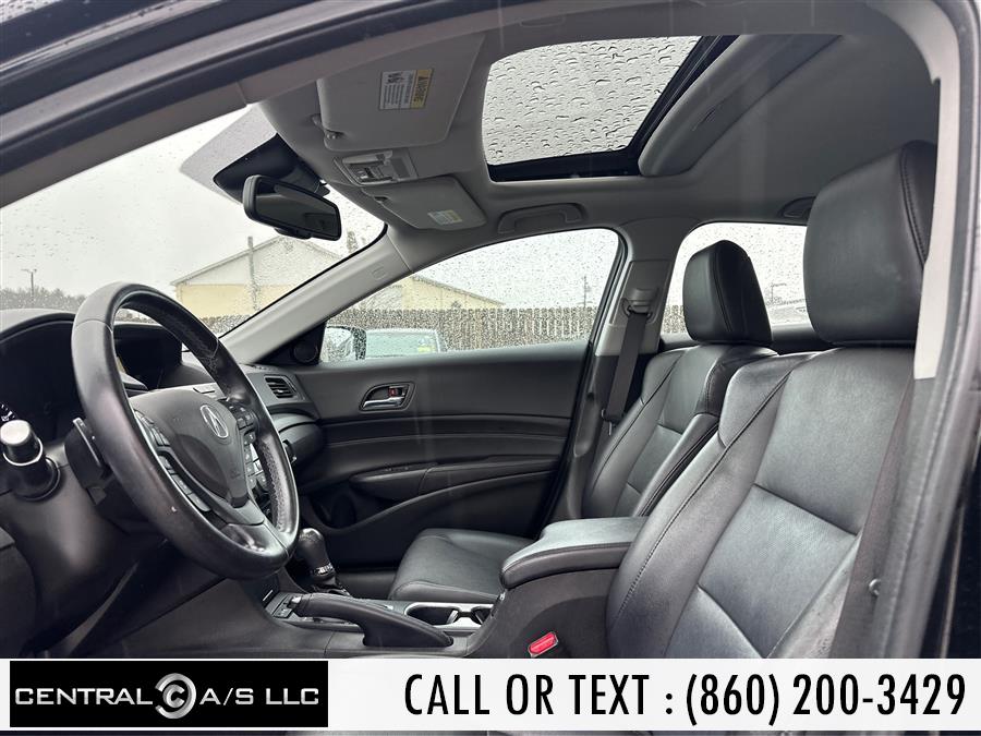 2017 Acura ILX Sedan w/Premium Pkg photo