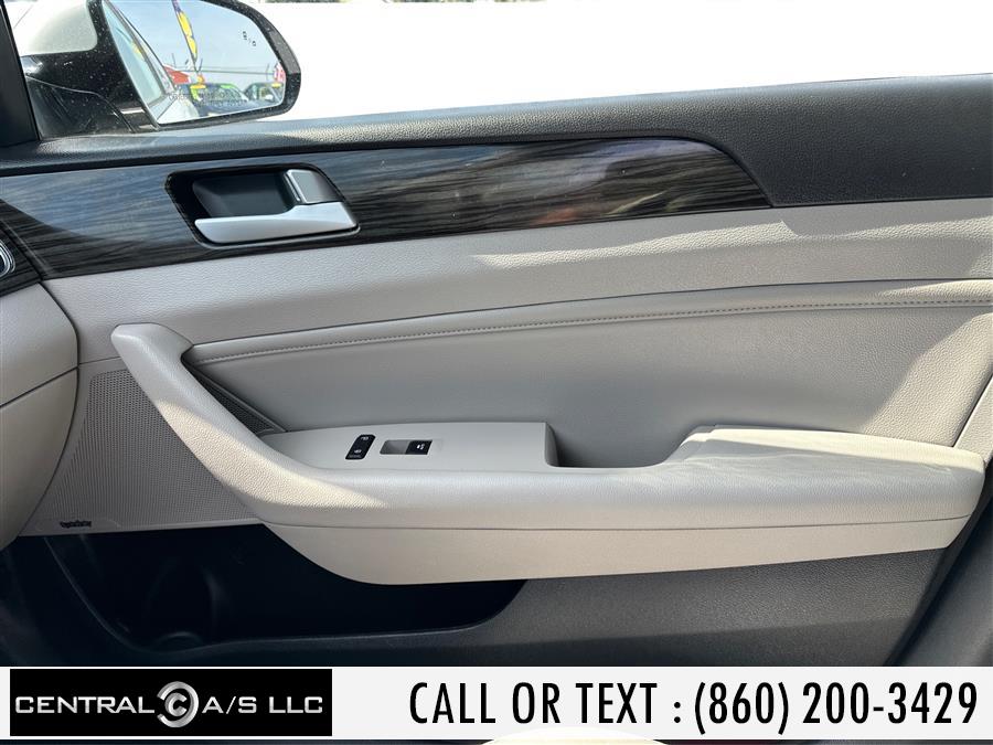 2015 Hyundai Sonata 4dr Sdn 2.4L Limited PZEV photo