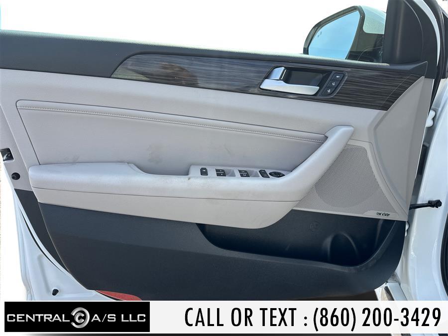 2015 Hyundai Sonata 4dr Sdn 2.4L Limited PZEV photo