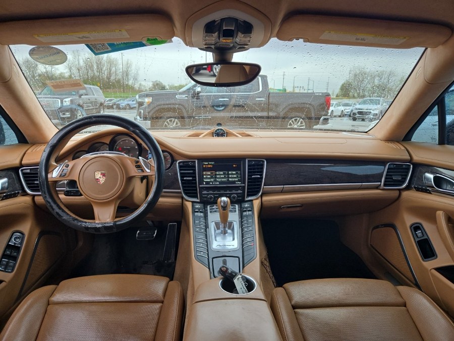 2013 Porsche Panamera Turbo photo
