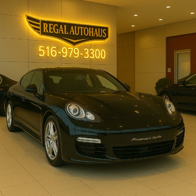2013 Porsche Panamera Turbo photo