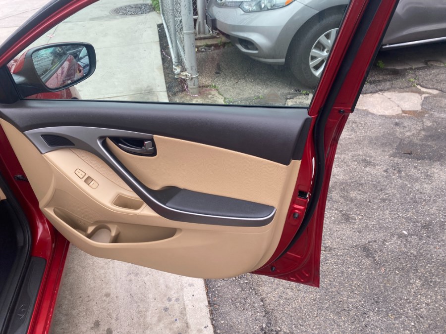 2013 Hyundai Elantra GLS photo