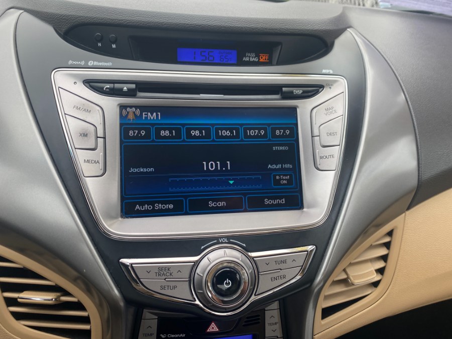 2013 Hyundai Elantra GLS photo