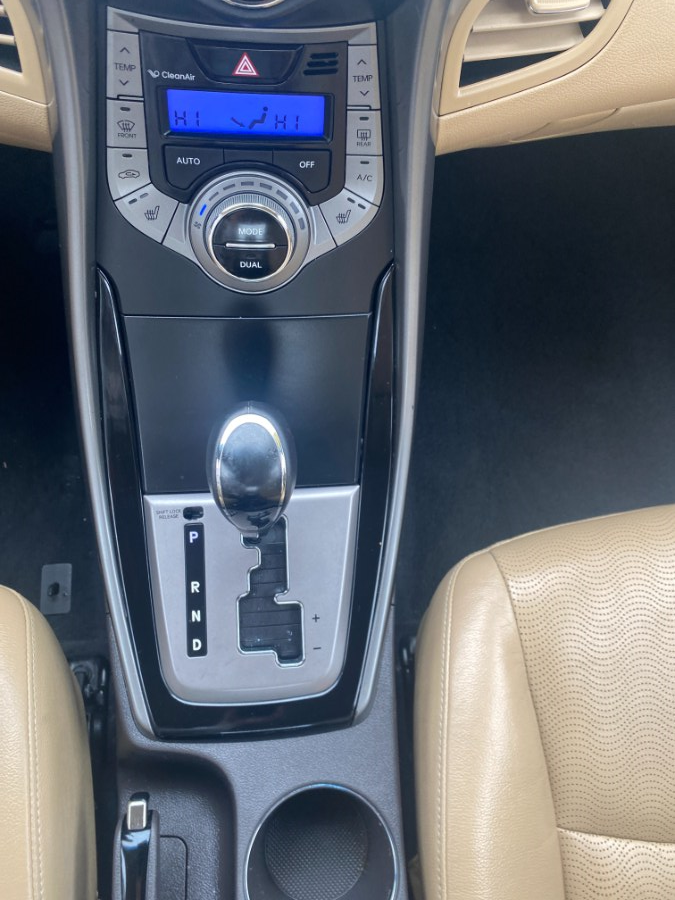 2013 Hyundai Elantra GLS photo