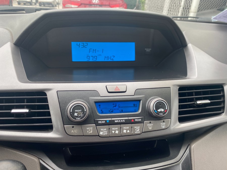 2012 Honda Odyssey LX photo