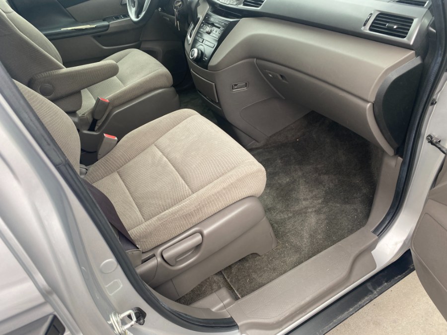 2012 Honda Odyssey LX photo