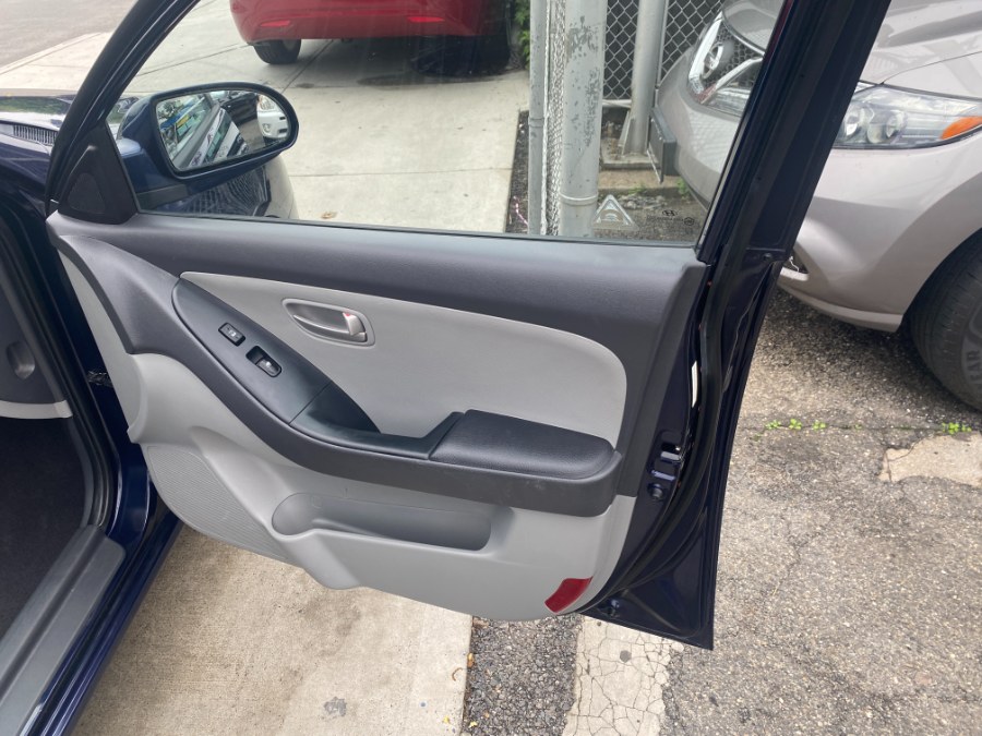 2009 Hyundai Elantra GLS photo