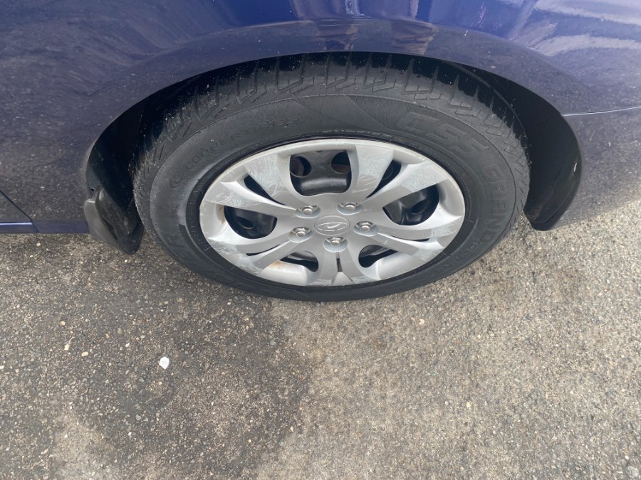 2009 Hyundai Elantra GLS photo