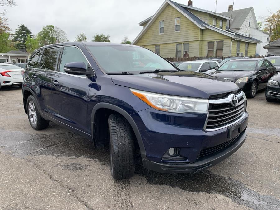 2016 Toyota Highlander AWD 4dr V6 LE (Natl) photo