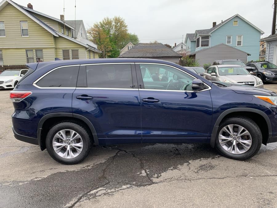 2016 Toyota Highlander AWD 4dr V6 LE (Natl) photo