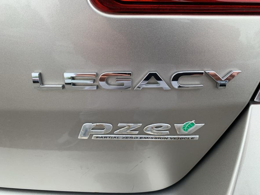 2014 Subaru Legacy 2.5i Premium photo