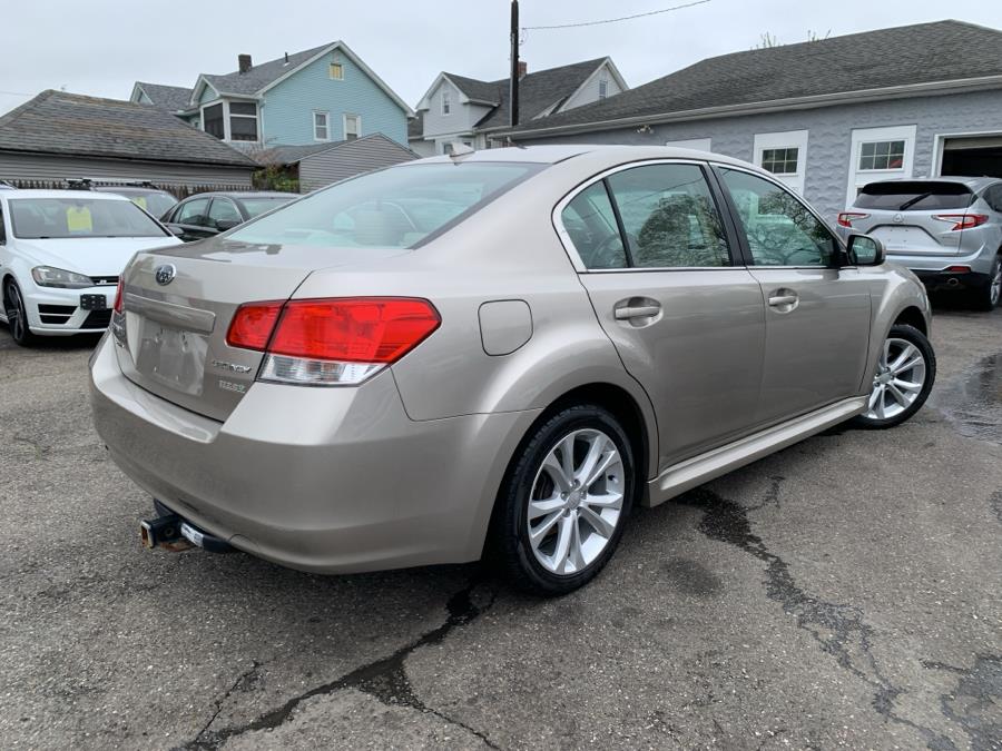 2014 Subaru Legacy 2.5i Premium photo