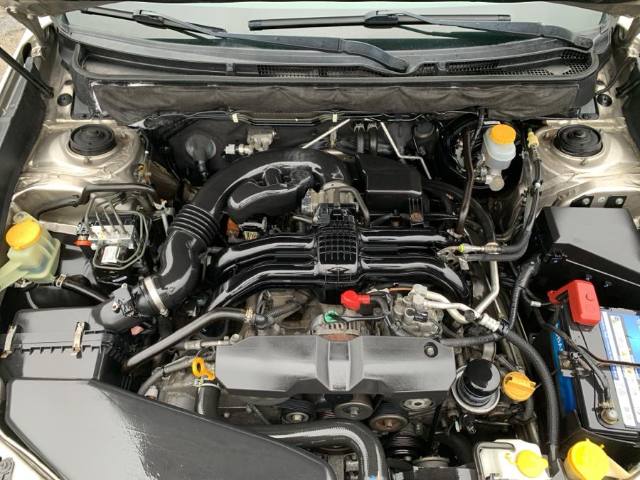 2014 Subaru Legacy 2.5i Premium photo