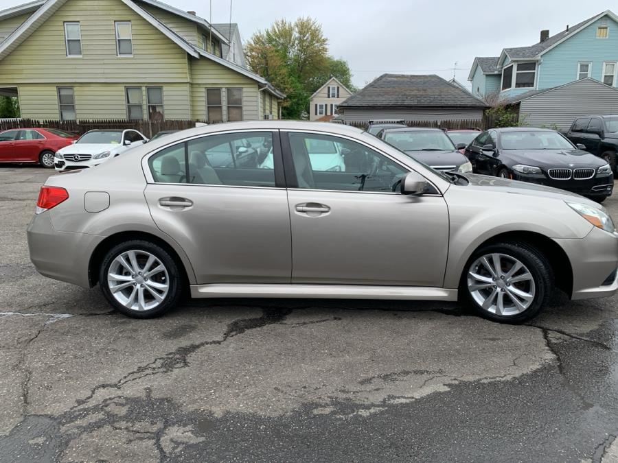 2014 Subaru Legacy 2.5i Premium photo