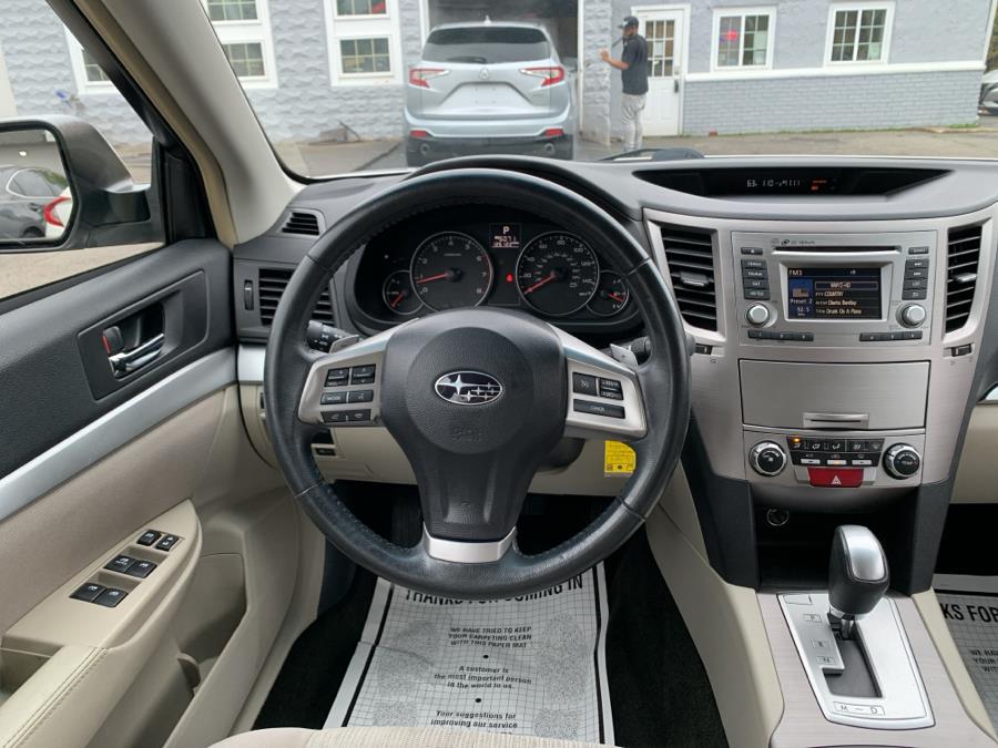 2014 Subaru Legacy 2.5i Premium photo