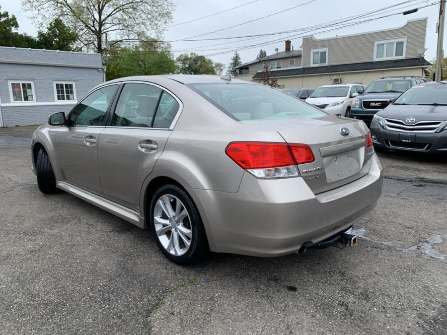 2014 Subaru Legacy 2.5i Premium photo